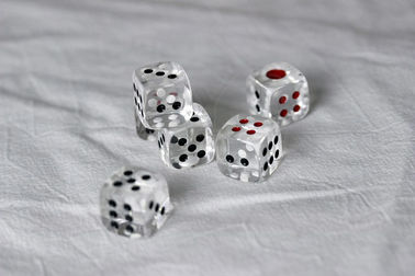 6 Dice Sides Transparent Magic Gambling Dice Plastic Material Regular Size